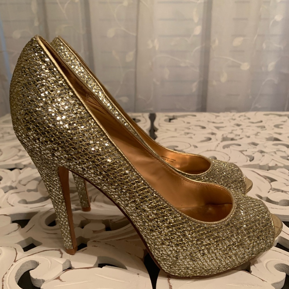 Badgley Mischka Gold Heels No Box